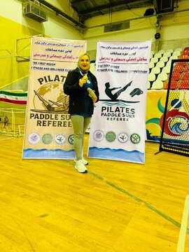 کسب مدال طلا توسط بانوی آبادانی در رشته پیلاتس پدل‌بُرد / درخشش خیره کننده در مسابقات ساحلی آمادگی جسمانی کشور