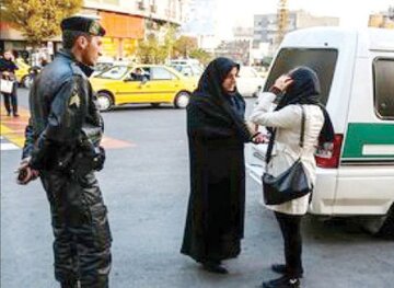 کیهان: پزشکیان14سال پیش طرفدار گشت ارشاد بود، امروز می گوید قانون حجاب را امضا نمی کنم