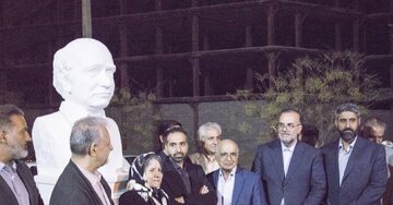 گرامیداشت هوشنگ مرادی کرمانی در کرمان / تجلیل از پدر ادبیات کودک ایران زیر آسمان پر ستاره کویر! 