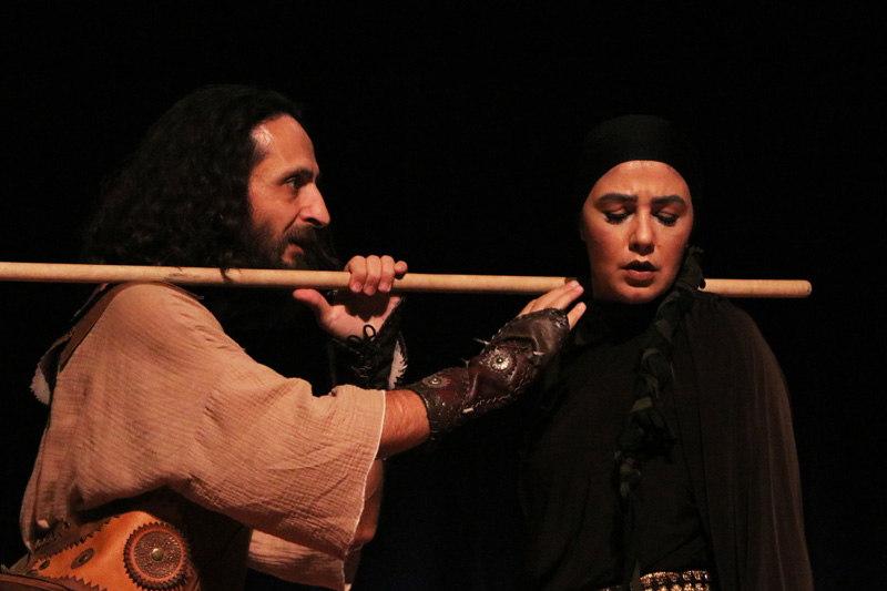 گزارش تصویری از تئاتر داستان‌های سرزمین مردمان خردمند در سمنان