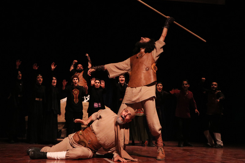 گزارش تصویری از تئاتر داستان‌های سرزمین مردمان خردمند در سمنان