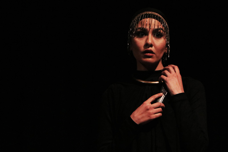 گزارش تصویری از تئاتر داستان‌های سرزمین مردمان خردمند در سمنان