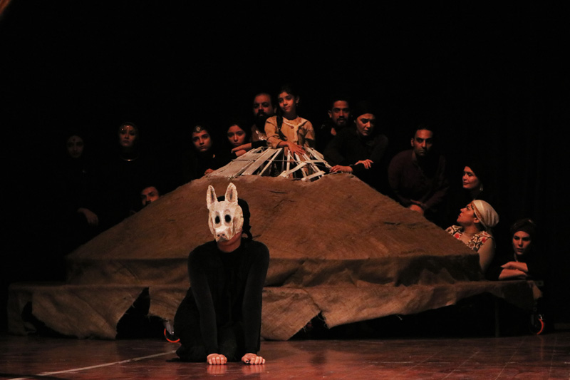 گزارش تصویری از تئاتر داستان‌های سرزمین مردمان خردمند در سمنان