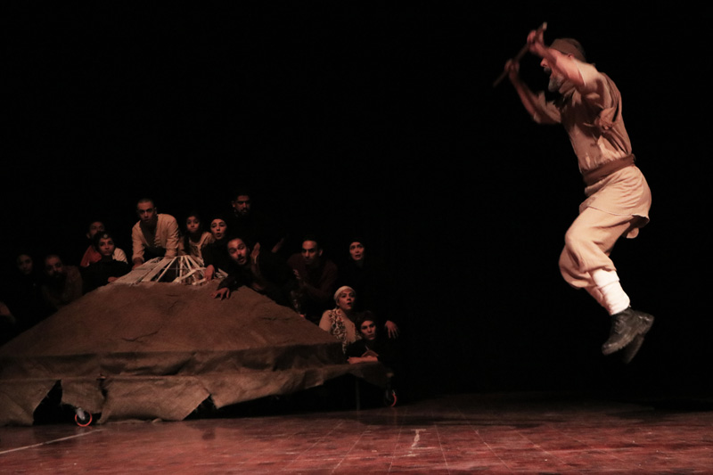 گزارش تصویری از تئاتر داستان‌های سرزمین مردمان خردمند در سمنان