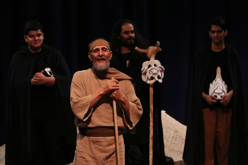 گزارش تصویری از تئاتر داستان‌های سرزمین مردمان خردمند در سمنان