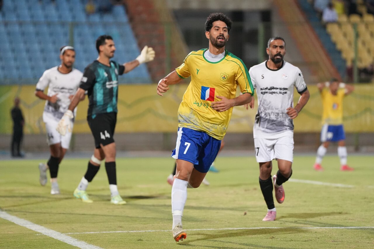 گزارش تصویری | بازی دو تیم فوتبال صنعت نفت آبادان و شناورسازی قشم