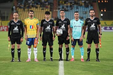 گزارش تصویری | بازی دو تیم فوتبال صنعت نفت آبادان و مس شهر بابک