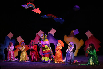 گزارش تصویری نمایش «سفر به سیاره‌ی شگفت‌انگیز»