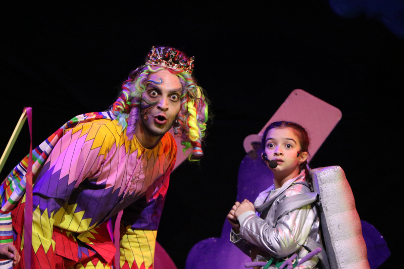 گزارش تصویری نمایش «سفر به سیاره‌ی شگفت‌انگیز»