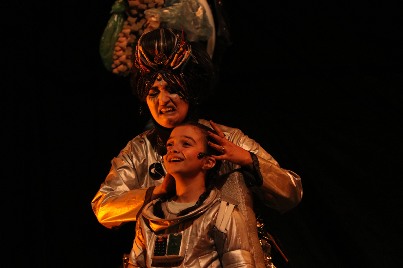 گزارش تصویری نمایش «سفر به سیاره‌ی شگفت‌انگیز»