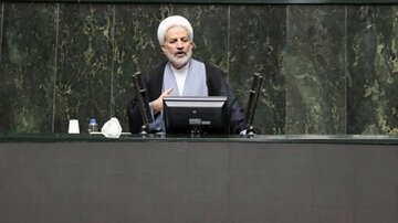 یک نماینده مجلس: دشمن حمله کند، تمام پایگاههایش را در خلیج فارس نابود میکنیم/ فعلا نمیزنند؛ در حال تقویت خودشان هستند