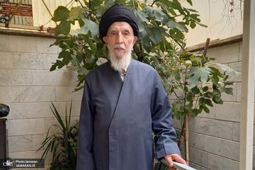 یکی دیگر از شاگردان امام خمینی درگذشت/ آیت الله مقدم قوچانی که بود؟