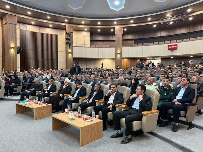 نیکزاد: ۹۰ درصد درآمد عمومی دولت صرف هزینههای جاری میشود