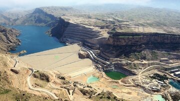 آب کارون را منتقل نکنید؛ کشاورزی خوزستان تشنه می ماند/ ما سال‌هاست با منابع آبی بازی می‌کنیم