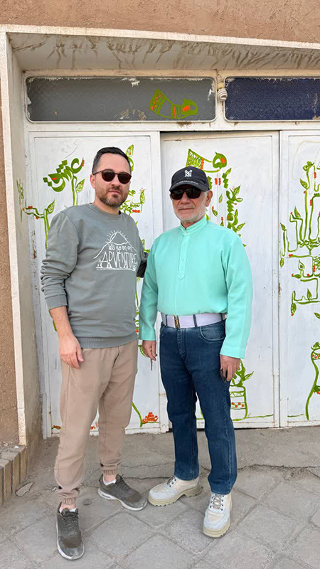 «ارت‌در» در دل کویر سمنان؛ وقتی درهای بیابانک به قاب‌های نقاشی بدل شدند