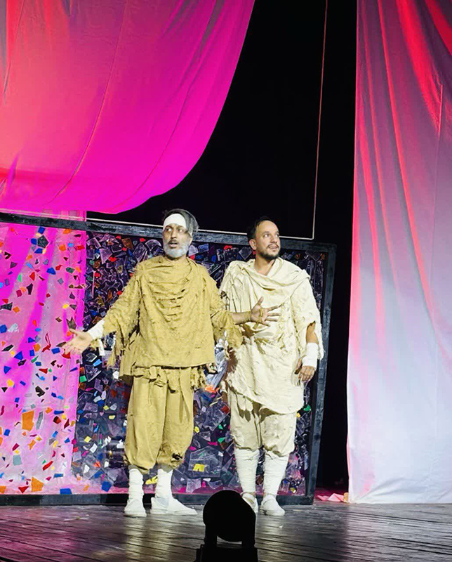 از بازبینی ۱۶ اثر تا ۱۰ نمایشی که سالن‌ها را لبریز کرد، صحنه‌های روشن، شهر بیدار/ برگزیدگان سی و ششمین جشنواره تئاتر استان سمنان