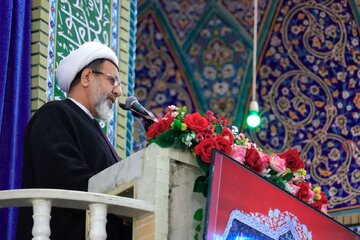 امام جمعه کرمان : همه سلیقه‌ها باید در پای مصالح کشور متحد باشند