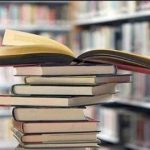 اهدای کتاب به کتابخانه عمومی نایسر