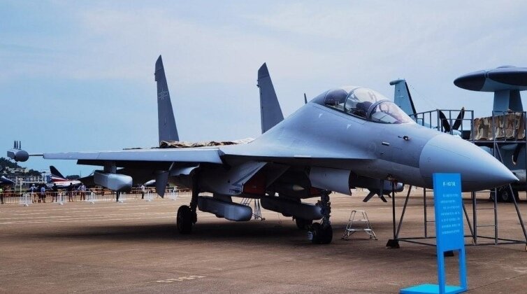 «اژدهای سیاه» در آسمان / همکاری جنگنده و پهپاد عملیاتی شد