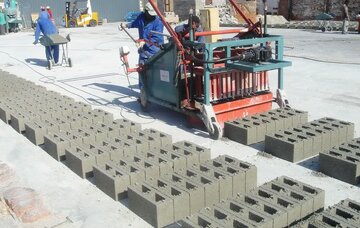 با حمایت کمیته امداد؛ جوان کارآفرین گرمساری با بُتن، بنای اشتغال را ساخت