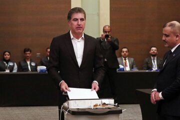 بارزانی پس از انداختن رأی خود در صندوق: مشارکت گسترده در انتخابات صدای اقلیم را در بغداد تقویت می‌کند