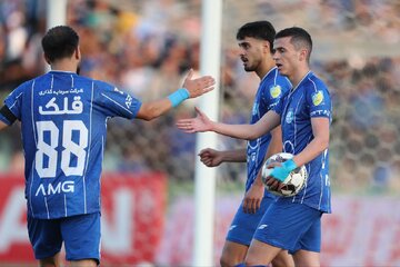 بخت بد استقلال ؛ قطریها دست روی آقای ستاره گذاشتند!