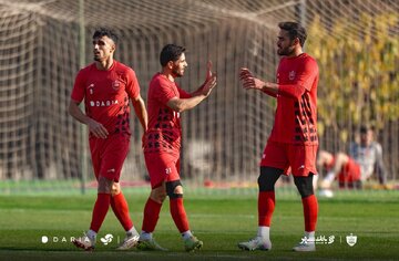 برد پرسپولیس با گل‌های اورونوف و علیپور