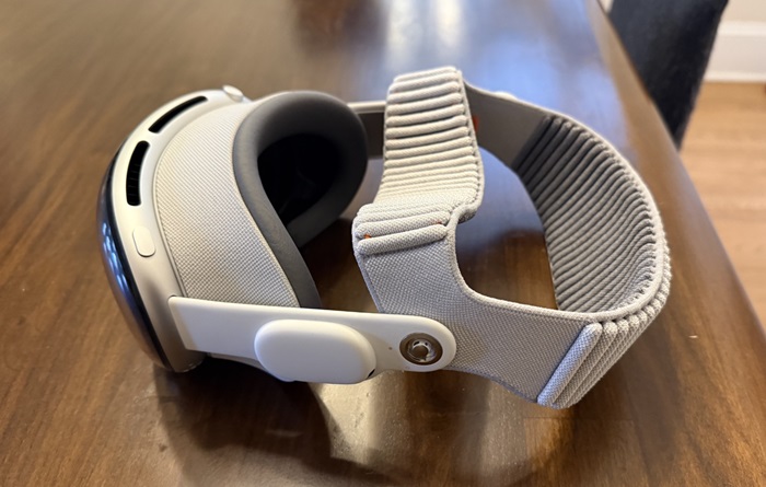 بررسی Apple Vision Pro M5: زمان تصمیمات سخت برای اپل فرا رسیده است