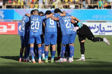 بیانیه باشگاه استقلال درباره شعارهای پرسپولیسی ها