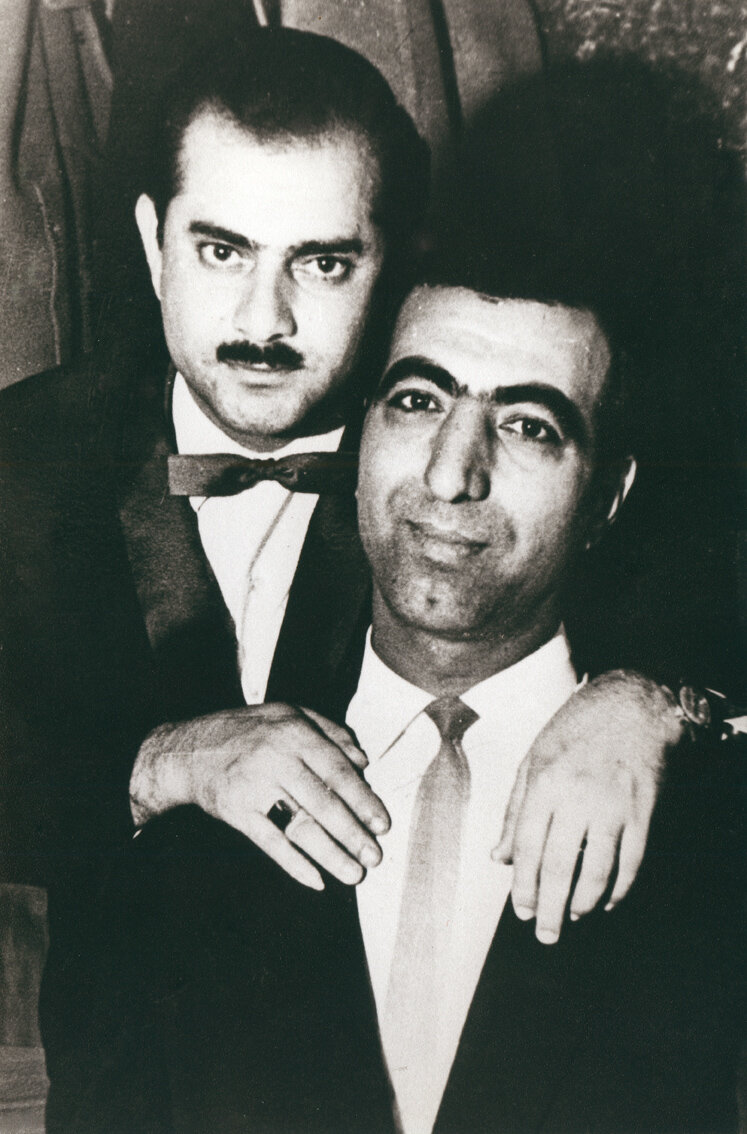 تصاویر قدیمی از ناصر مسعودی / بلبل گیلان با استادان موسیقی ایران + عکس