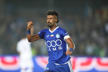 حضور دیرهنگام رضاییان در آخرین تمرین استقلال