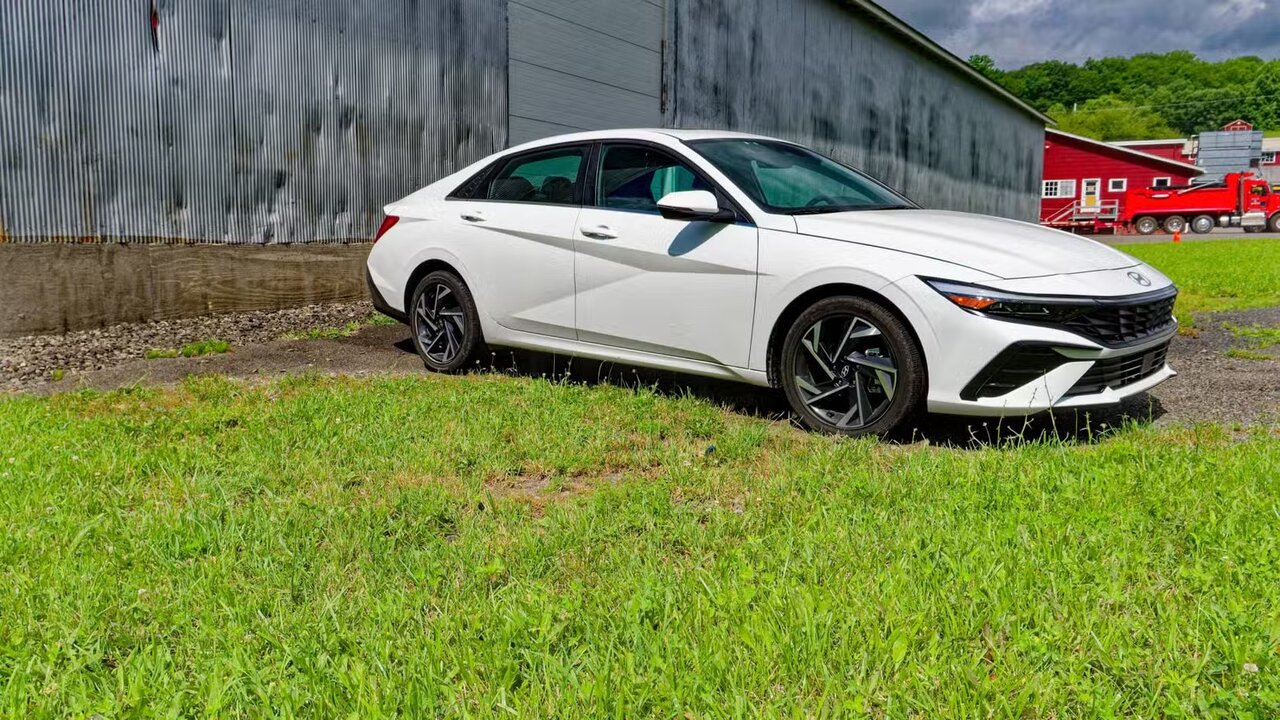 خودروهای جان‌سخت که به ایران هم آمده‌اند