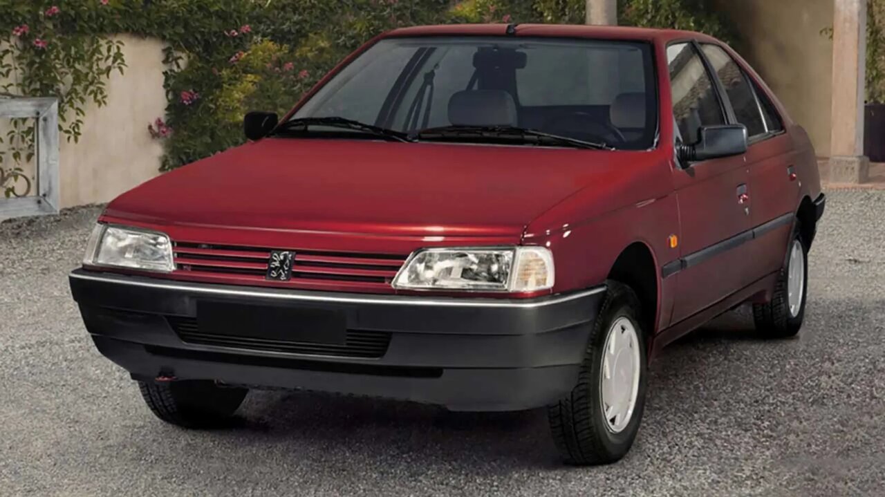 خودروهایی که در ایران با موتورهای عجیب تولید شدند / از پی‌کی تا آردی!