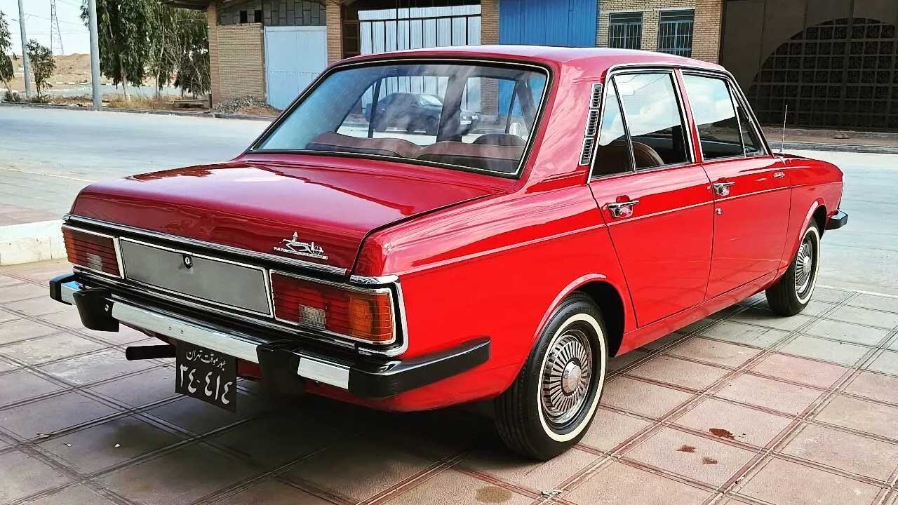 خودروی فرانسوی با چراغ‌های پیکان!