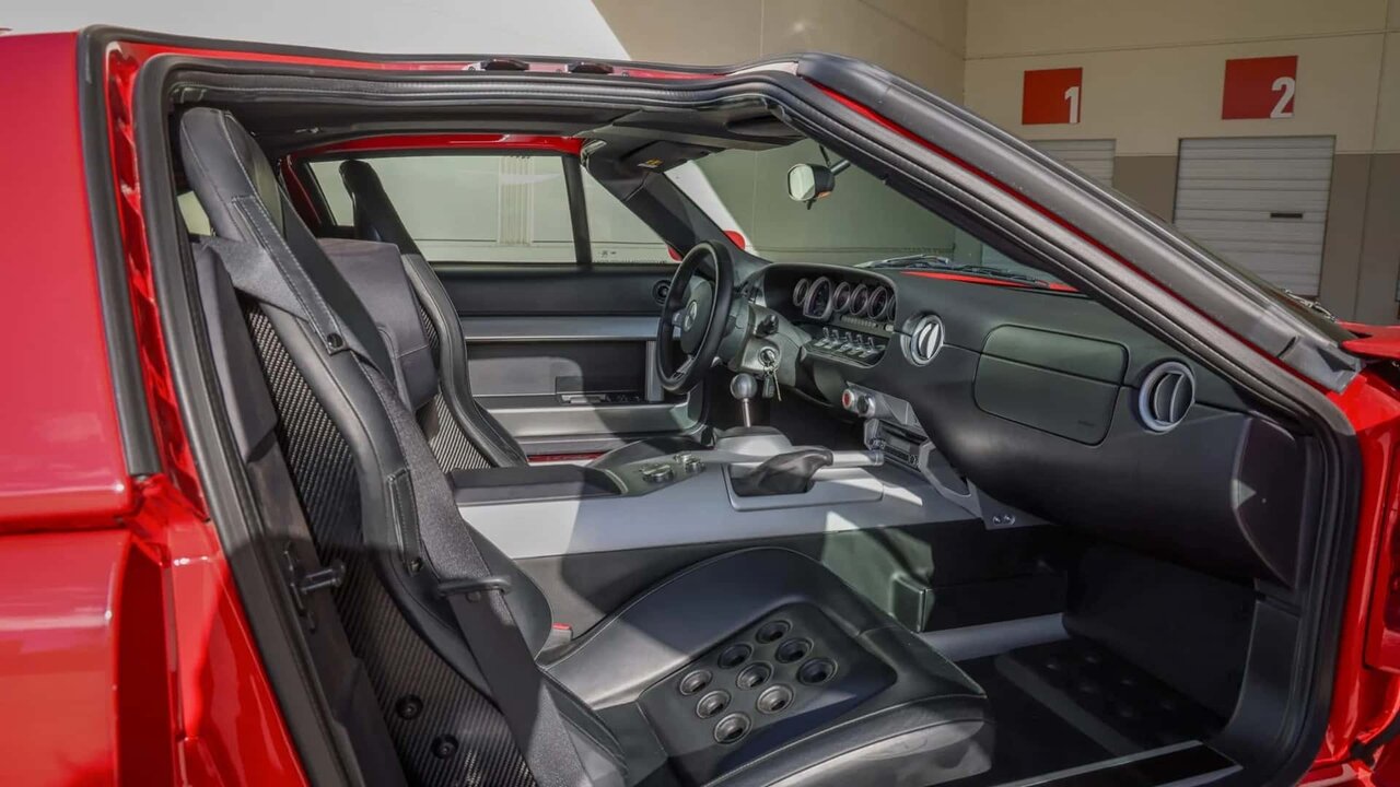 خودروی کمیاب بازیگر محبوب به فروش می‌رسد