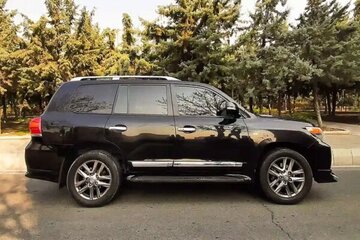 خودروی ۲۰۰ میلیاردی قاچاق توقیف شد