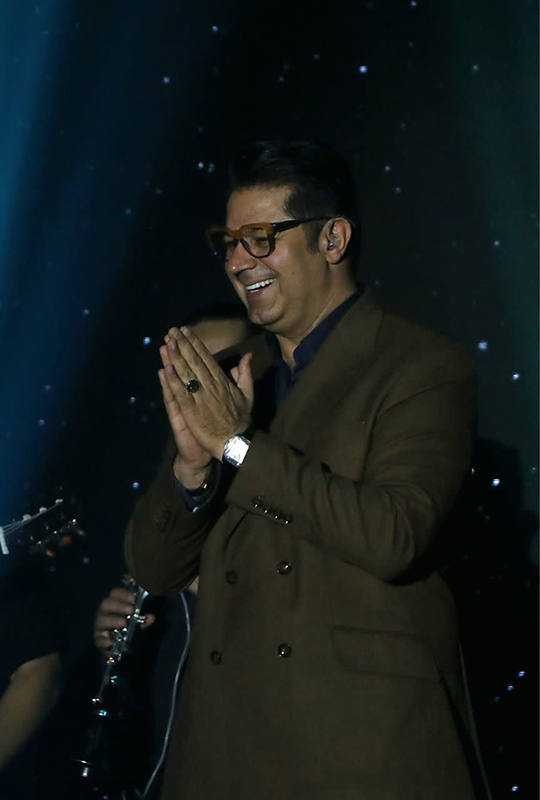 درخشش انسانیت در شب راه آسمان؛ علی دایی و نیک‌اندیشان سمنان، ستارگان مهربانی شدند