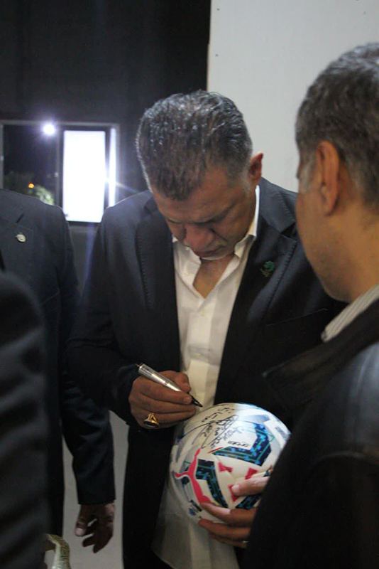 درخشش انسانیت در شب راه آسمان؛ علی دایی و نیک‌اندیشان سمنان، ستارگان مهربانی شدند