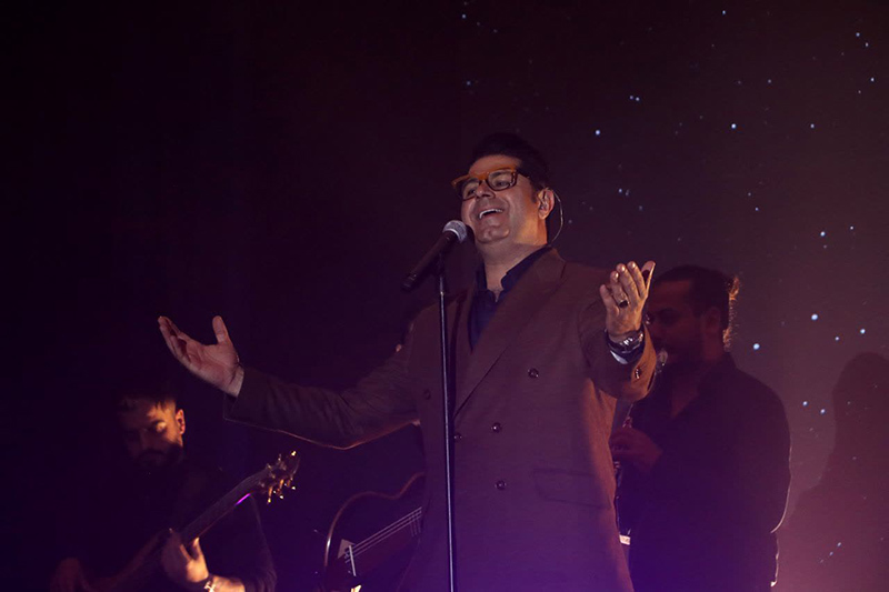 درخشش انسانیت در شب راه آسمان؛ علی دایی و نیک‌اندیشان سمنان، ستارگان مهربانی شدند