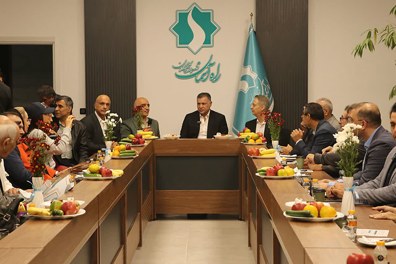 درخشش انسانیت در شب راه آسمان؛ علی دایی و نیک‌اندیشان سمنان، ستارگان مهربانی شدند