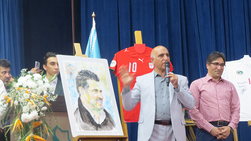 درخشش انسانیت در شب راه آسمان؛ علی دایی و نیک‌اندیشان سمنان، ستارگان مهربانی شدند