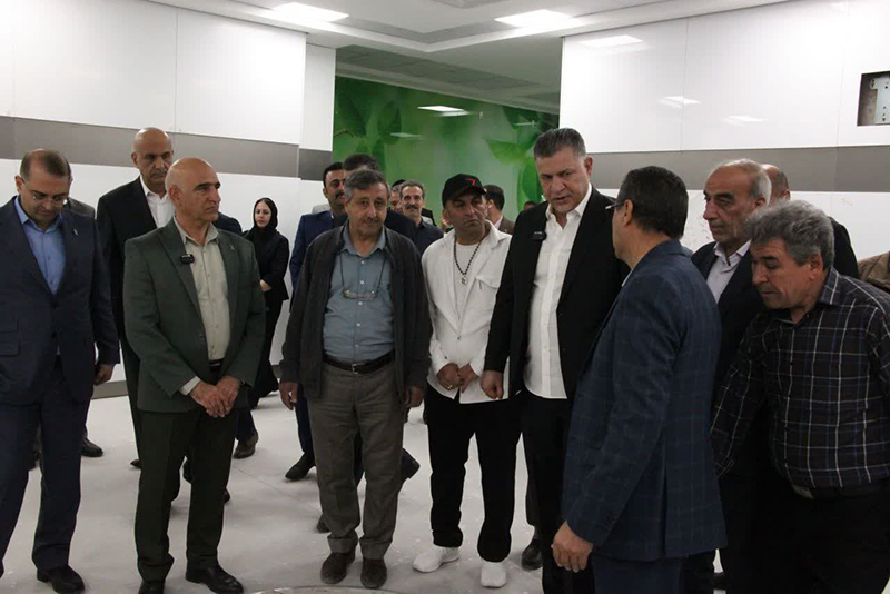 درخشش انسانیت در شب راه آسمان؛ علی دایی و نیک‌اندیشان سمنان، ستارگان مهربانی شدند