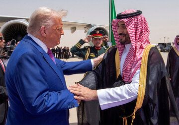 درخواست‌های بن سلمان از ترامپ؛ از استقرار سلاح هسته‌ای تا تراشه‌های هوش مصنوعی / بن سلمان جواهرات سلطنتی کشورش را روی میز مذاکره می‌گذارد