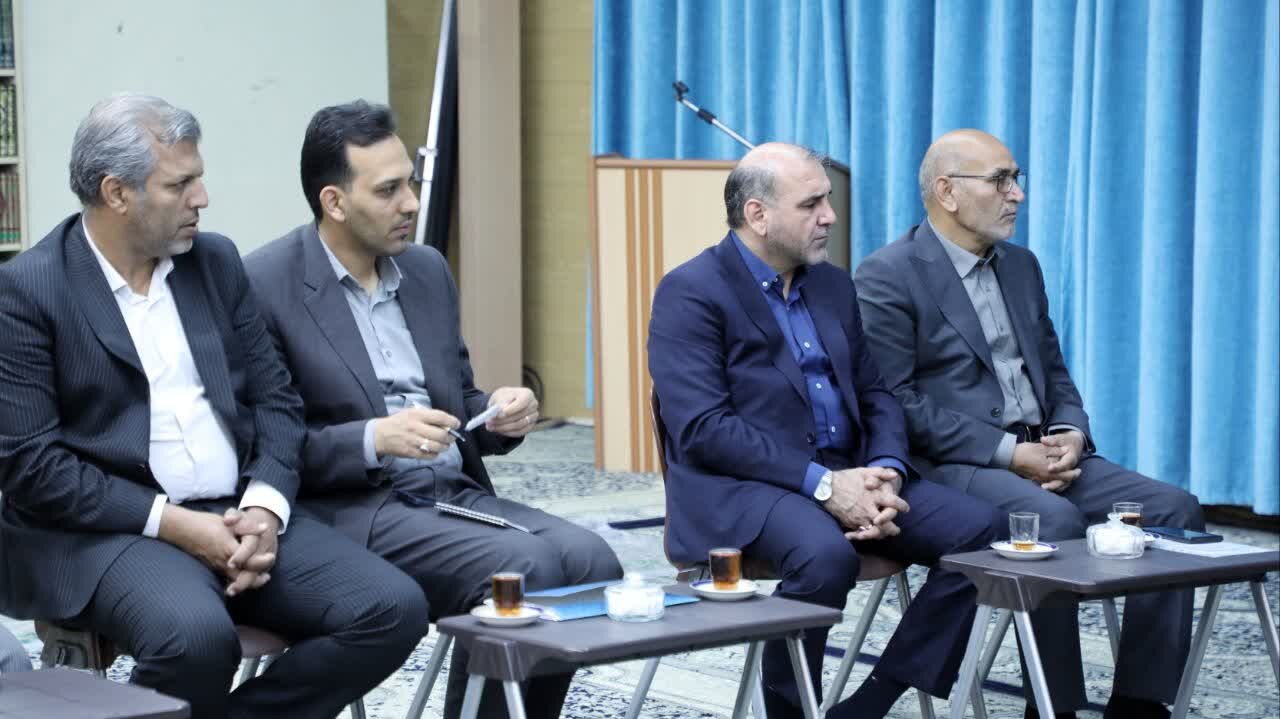 دیدار وزیر آموزش و پرورش با نماینده ولی فقیه در استان یزد