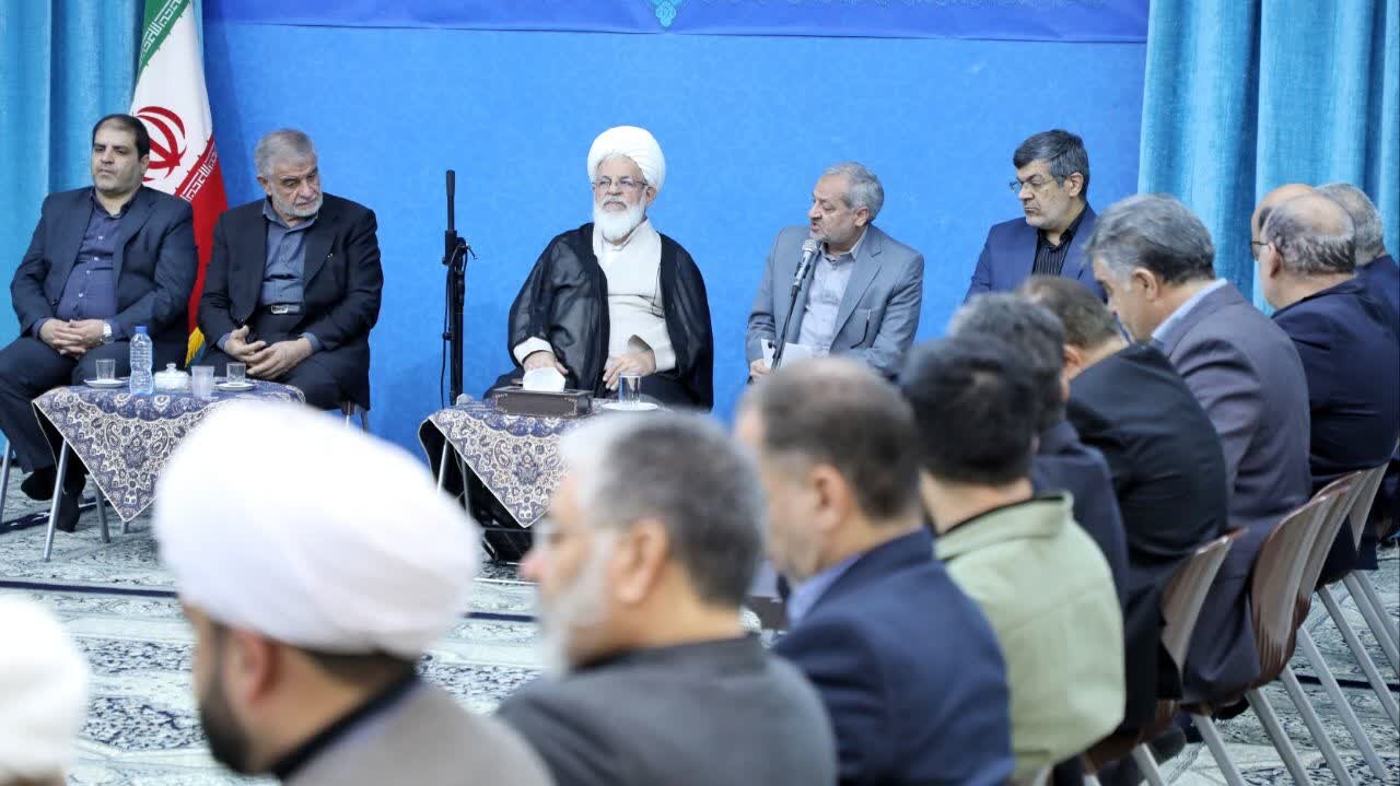 دیدار وزیر آموزش و پرورش با نماینده ولی فقیه در استان یزد