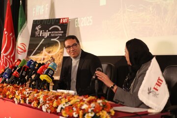 رونمایی از رئیس خارجی هیات داوران جشنواره جهانی فیلم فجر / حسینی: این روزهای سخت را با روزهای پس از امضای برجام مقایسه نکنید