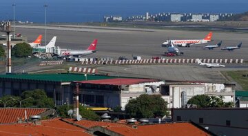 رویترز: پروازهای بین‌المللی به ونزوئلا لغو شد