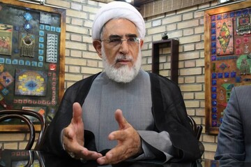 ریشه حملات به حسن روحانی به روایت منتجب‌نیا؛ شاید نسبت به آینده او احساس خطر می‌کنند/ برجام که امضا شد روی بنرهای تهران روحانی و ظریف را خائن خواندند!