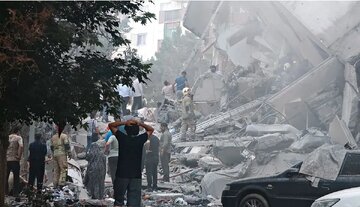 زاکانی: در بازسازی منازل آسیب‌دیده جنگ از دولت یک ریال هم نگرفته‌ایم