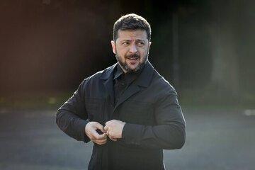 زلنسکی: درهای مذاکره با روسیه باز است/ترامپ می‌تواند پوتین را به میز مذاکره بیاورد